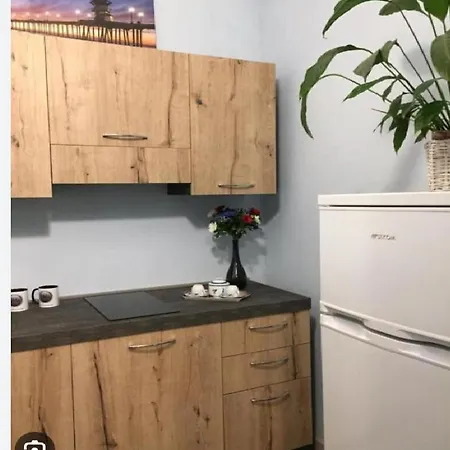 In & Out Apartment